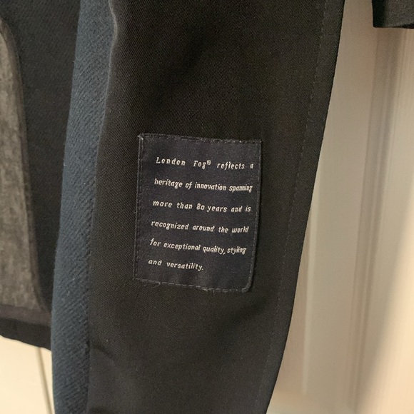 London Fog extra small men’s rain coat. - Picture 3 of 7